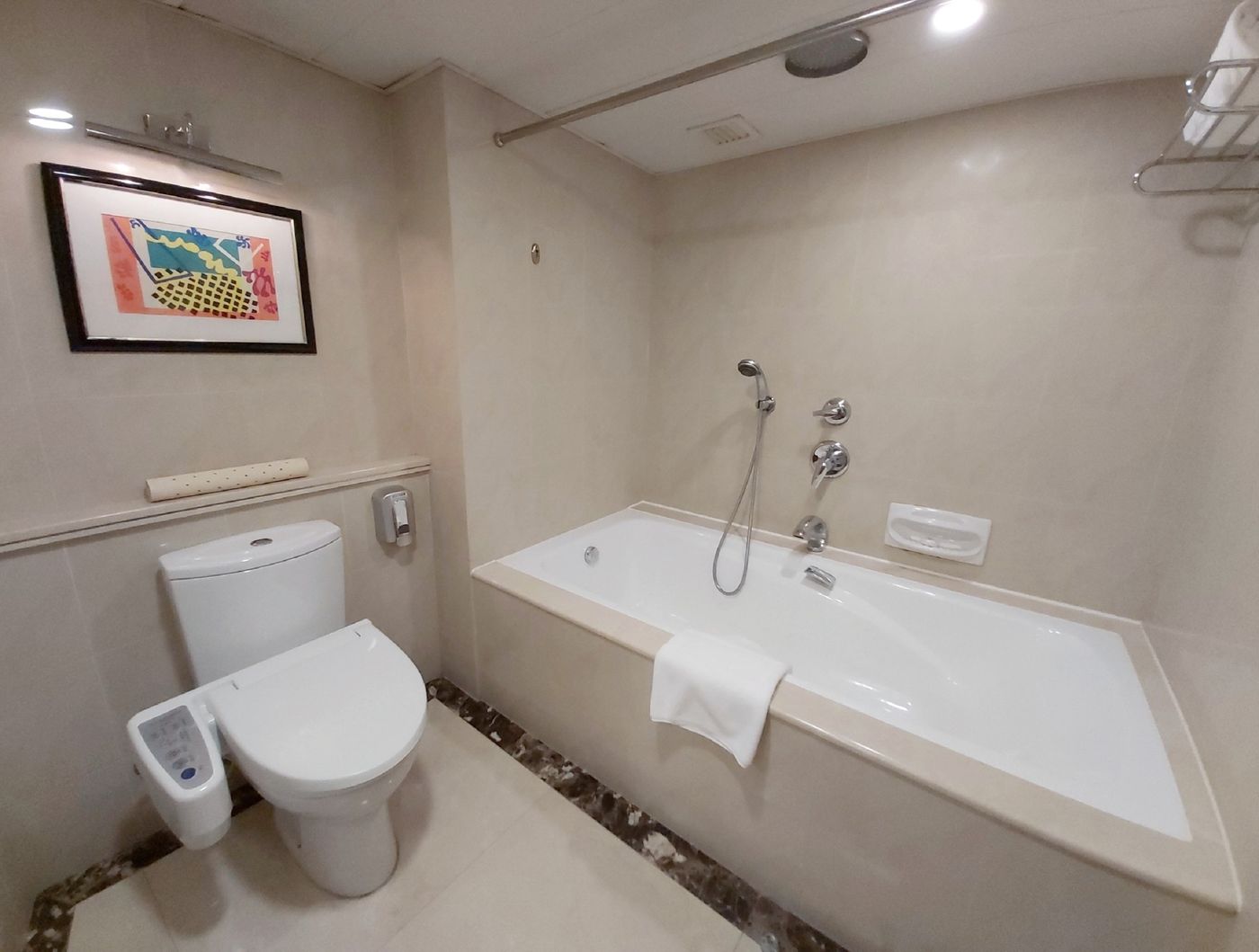 South-Pacific-Hotel-Room-23