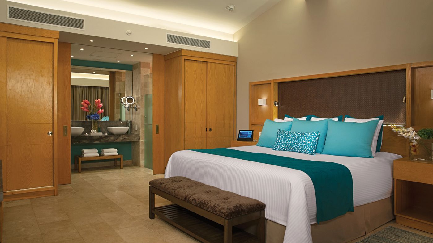 Dreams-Playa-Mujeres-Golf---Spa-Resort-All-Inclusive-Room-21