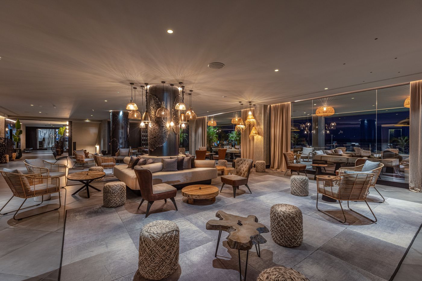 Hotel-Faro--a-Lopesan-Collection-Hotel-Lobby-32