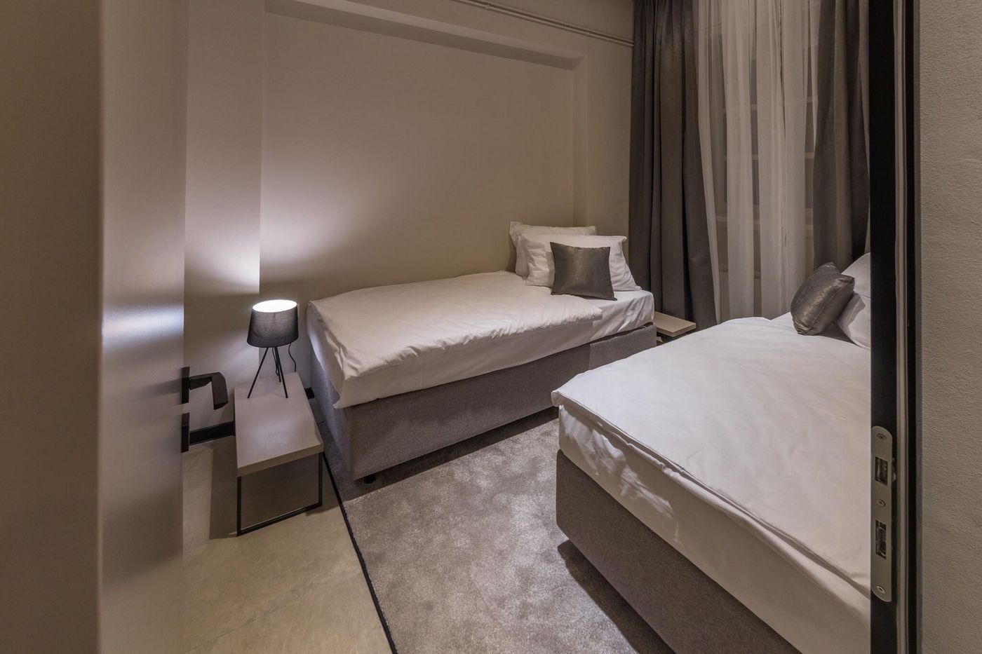 Dezman Luxury Center-Croatia-Zagreb-Room-7