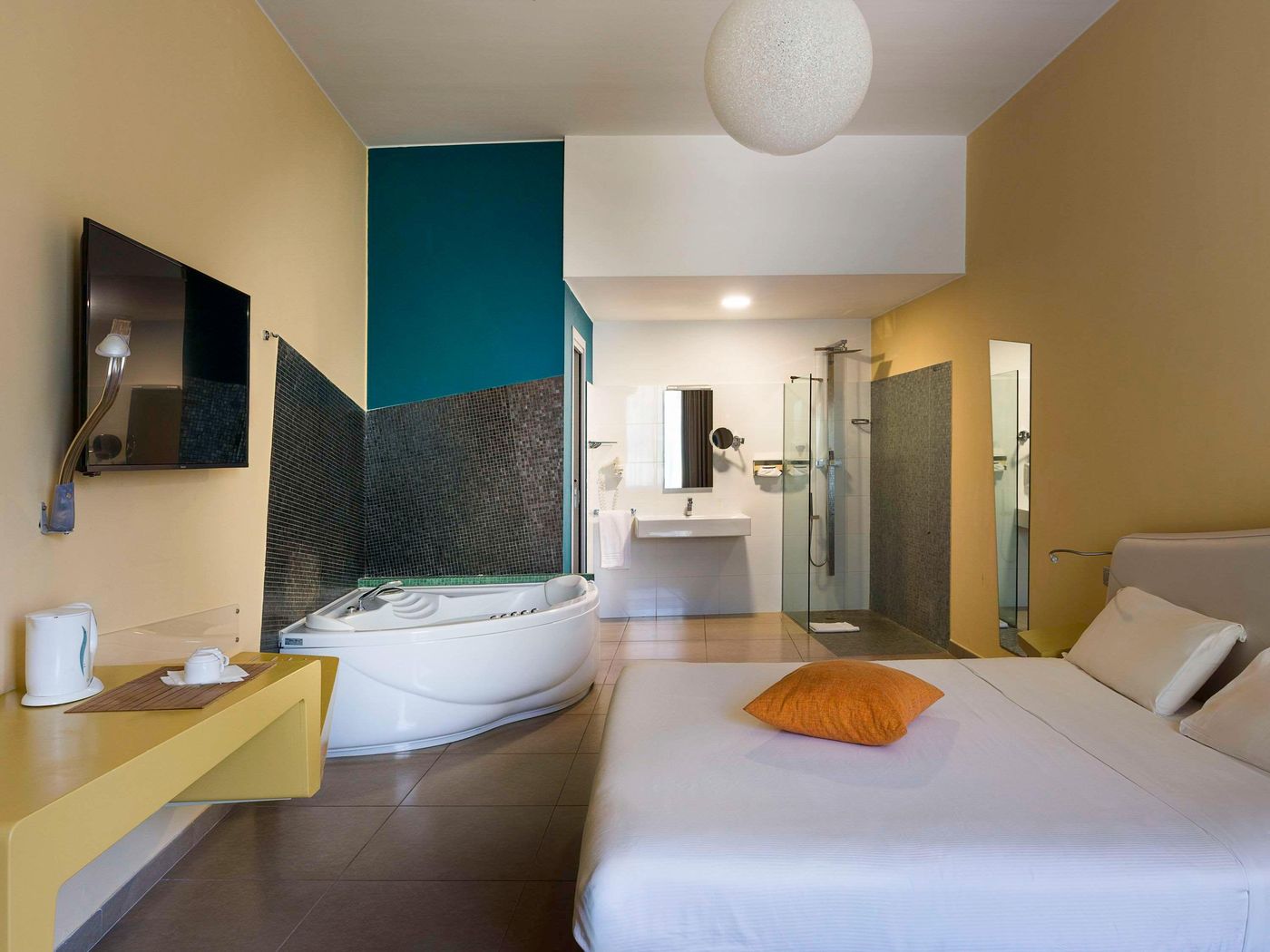 Ibis-Styles-Catania-Acireale-Room-16