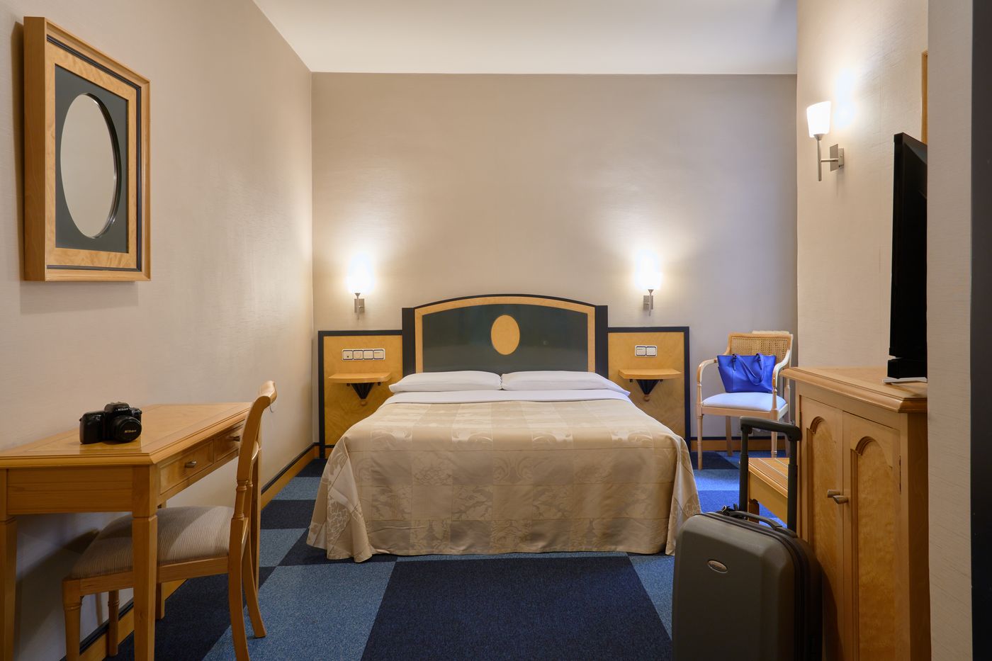 Macia Condor-Spain-GRANADA-Room-9