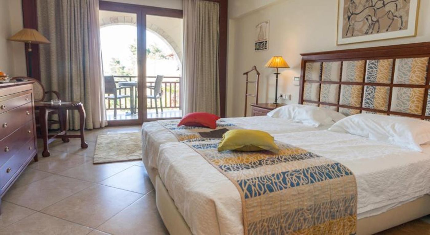 Aegean-Melathron-Thalasso-Spa-Hotel-Room-35