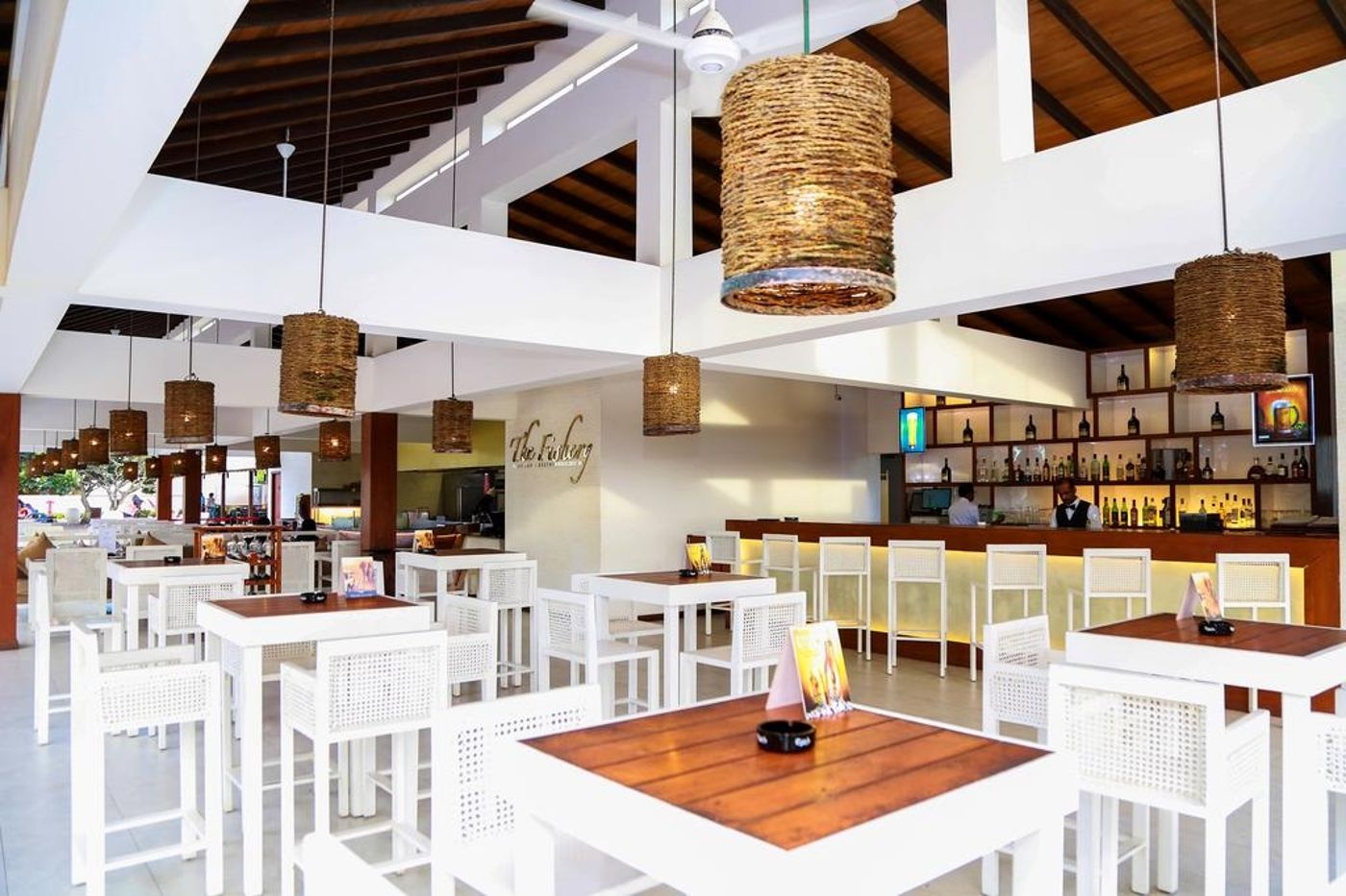 Pegasus-Reef-Hotel-Bar-10