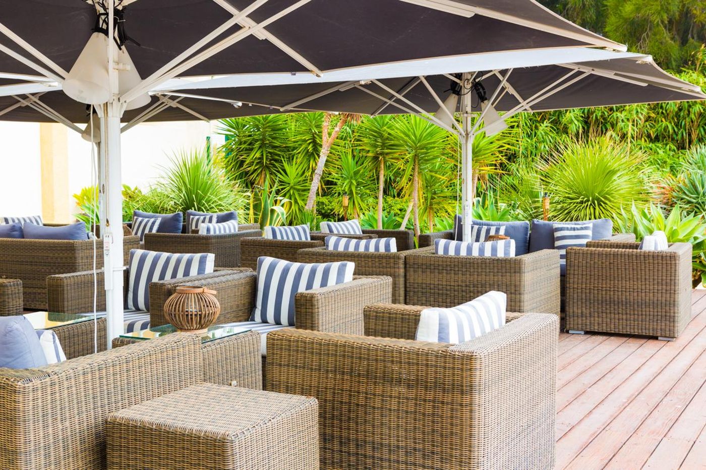 Hotel-Eurotel-Altura-Terrace-12