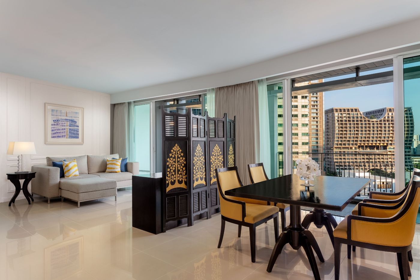 Dusit-Suites-Hotel-Ratchadamri--Bangkok-Room-11