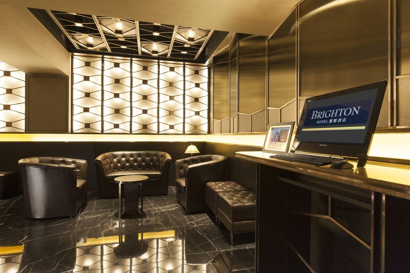 Brighton-Hotel-Hong-Kong-Lobby-1