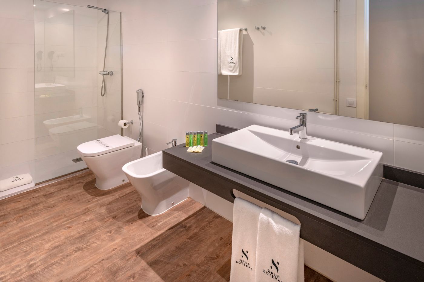 Apartamentos-Playa-De-Castelldefels-Room-37