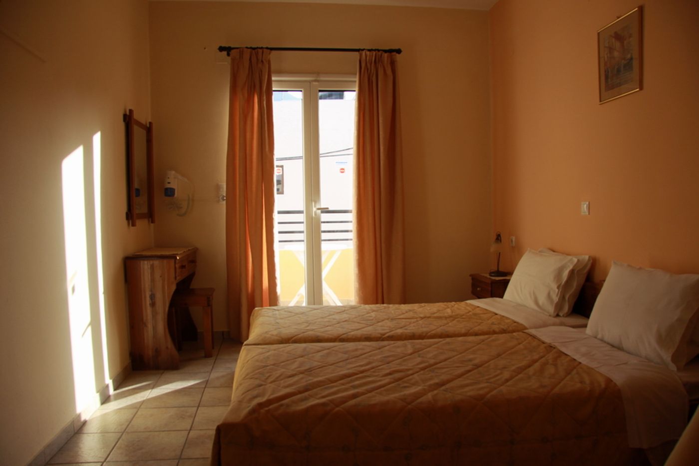 Argyro Studios and Apartments