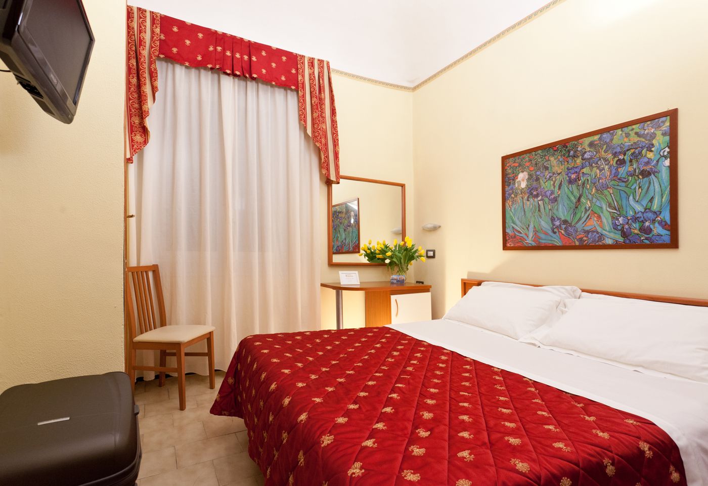 Helvetia - Italy - GENOVA - Room - 10