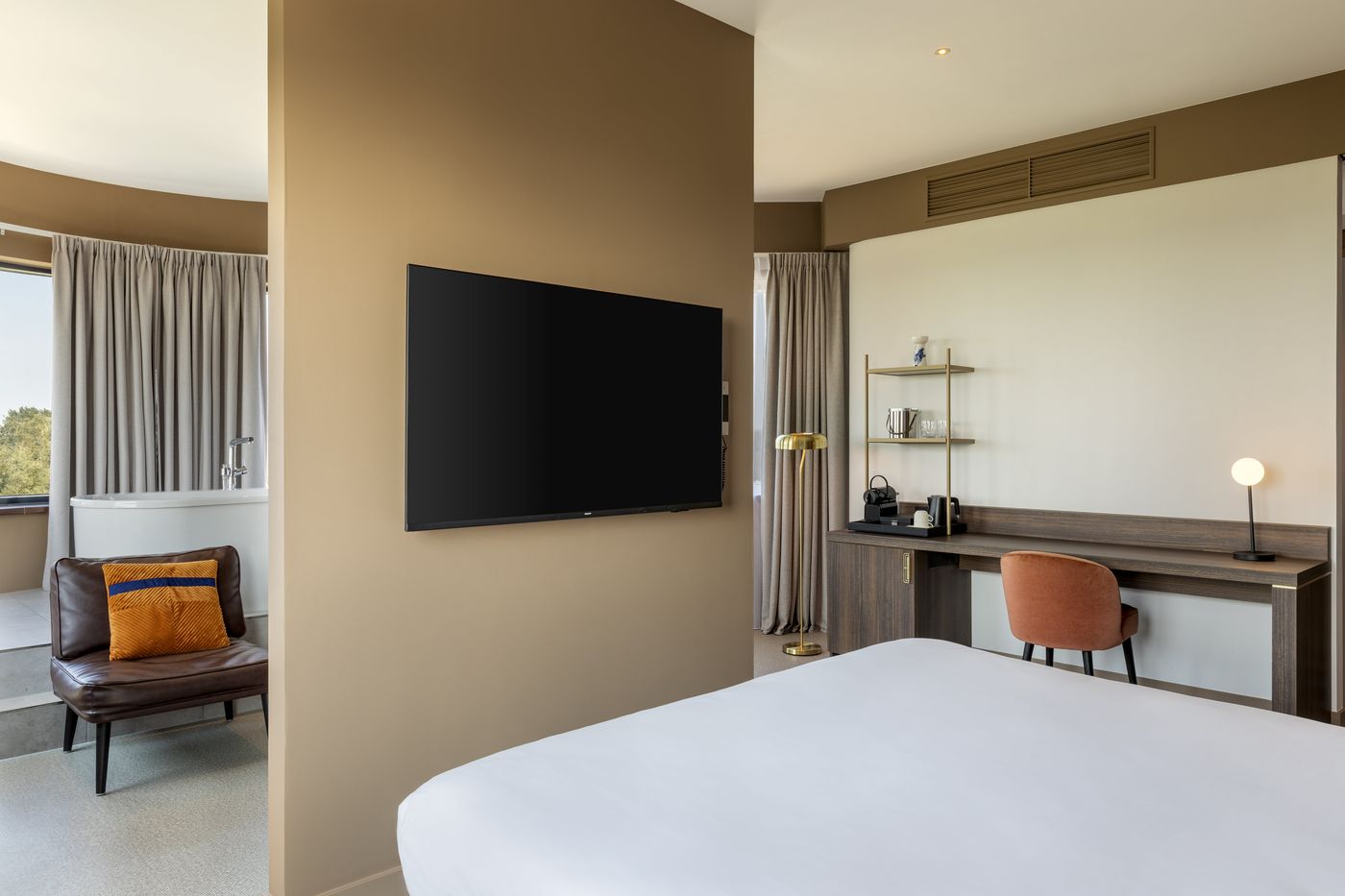 Corendon-Plaza-Amsterdam-Schiphol-Airport-Hotel-Room-32