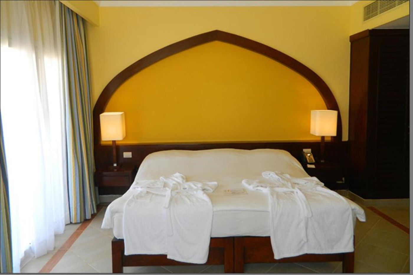 The-Breakers-Diving---Surfing-Lodge-Room-17