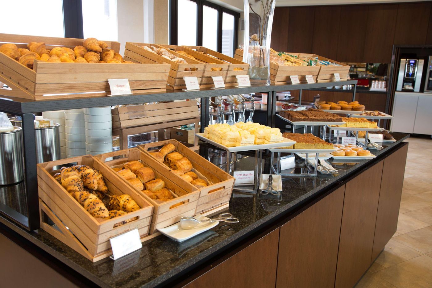 Best-Western-Plus-Hotel-Galles-Restaurant-71