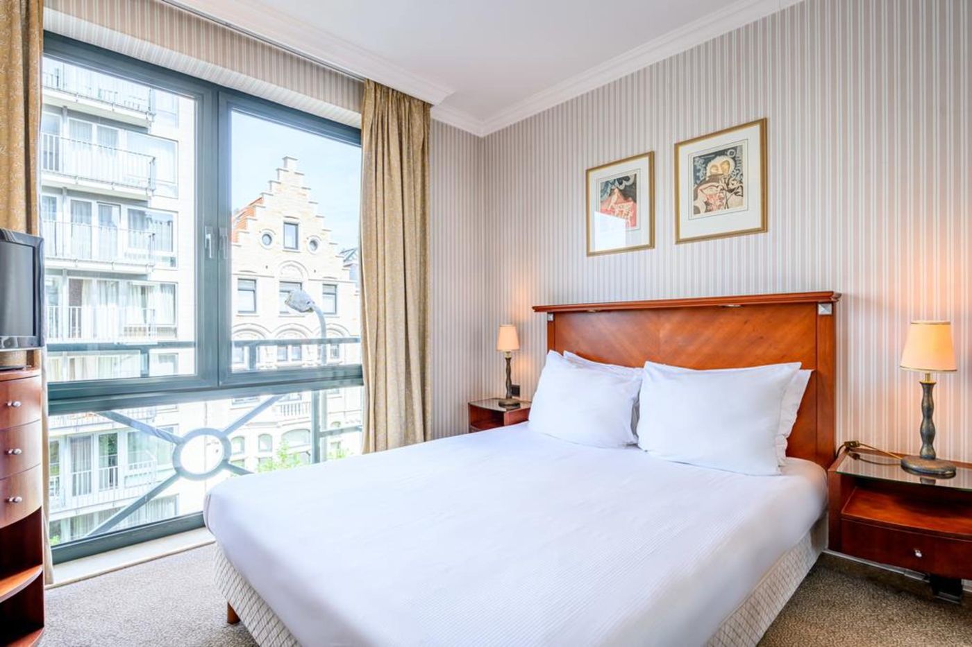 B-Aparthotel-Ambiorix-Room-19