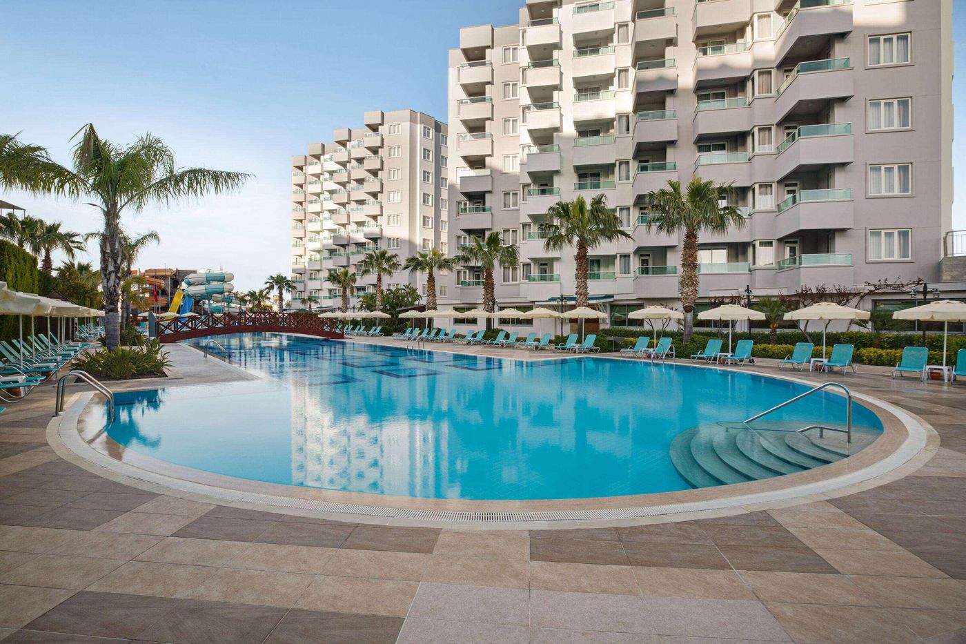 Wyndham-Garden-Lara-Pool-3