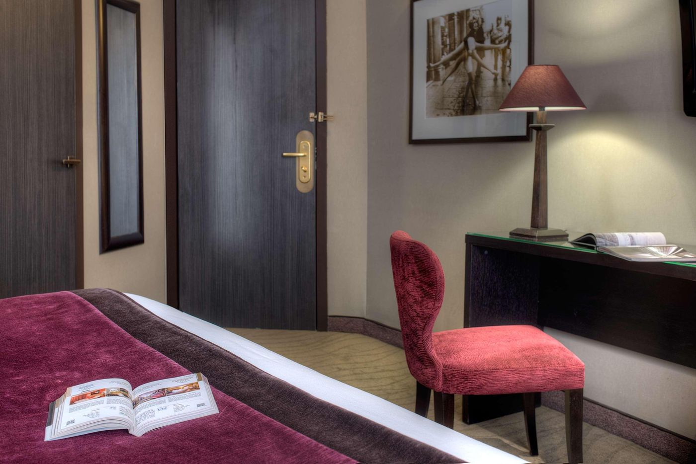 Best-Western-Plus-Nice-Cosy-H----tel-Room-24