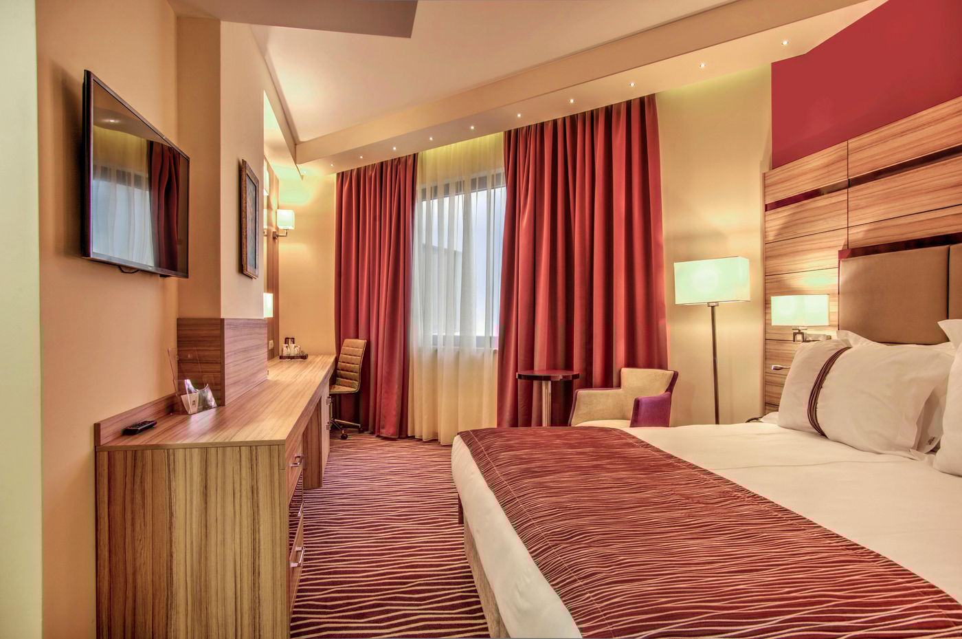 Holiday-Inn-Plovdiv-Room-9
