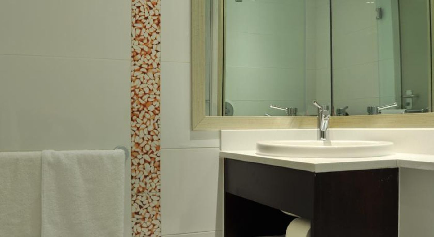 ONOMO-Hotel-Cape-Town---Inn-On-The-Square-Room-37