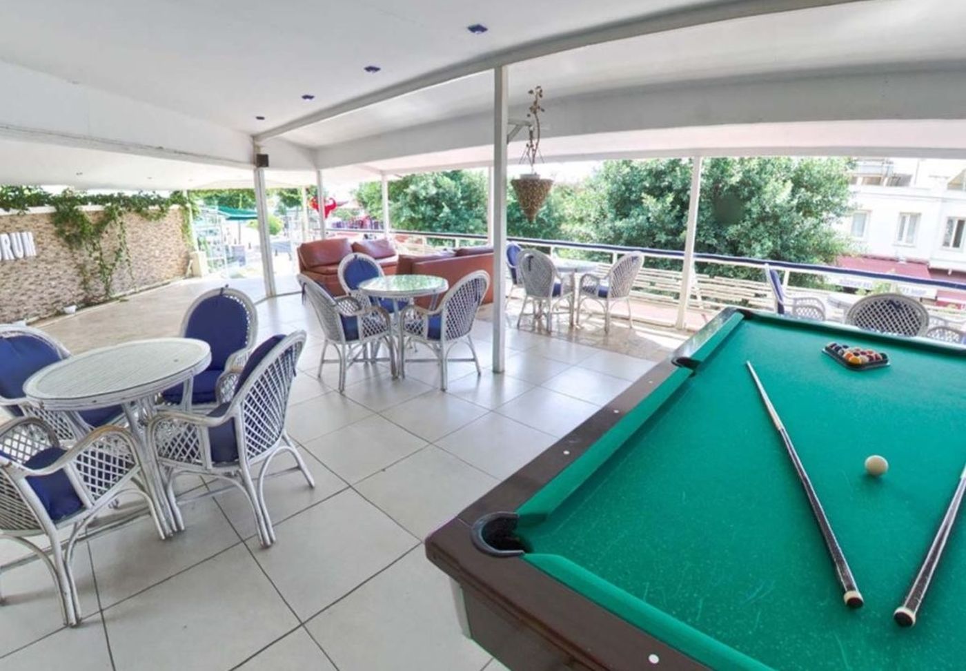 Sky Nova Suites Hotel