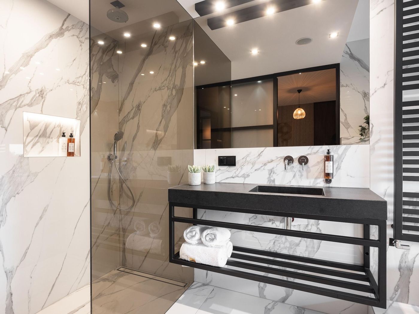 Art-Suites-Hotel-Room-52