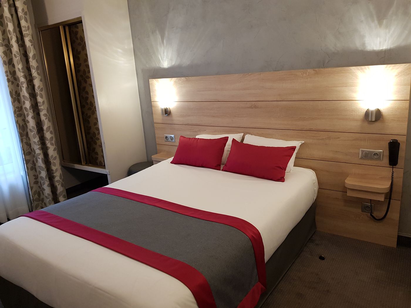 Hotel-Champerret-Elysees-Room-18
