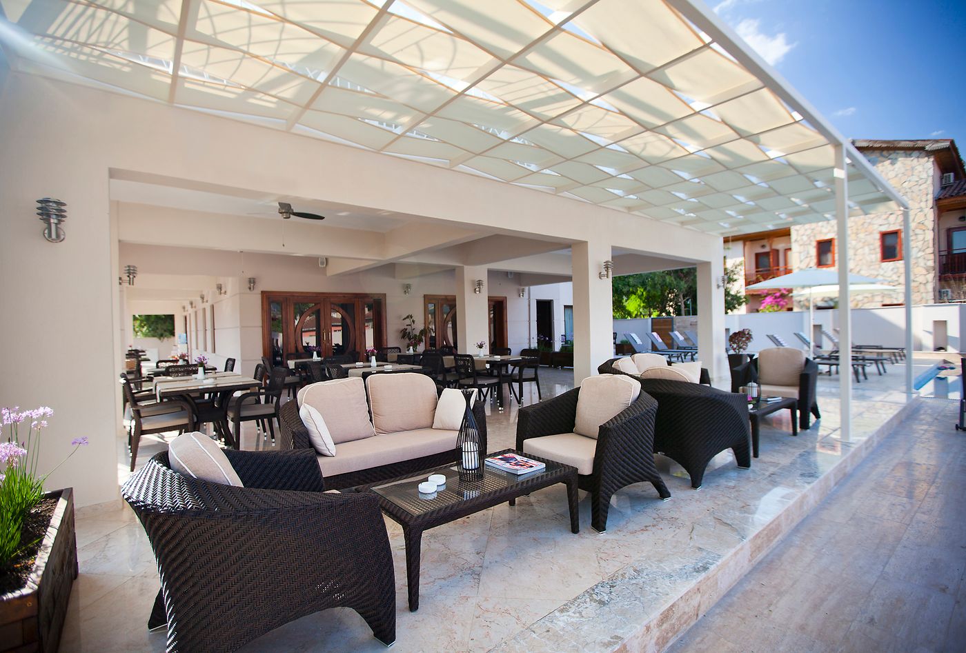 Montana-Boutique-Hotel-Lobby-9