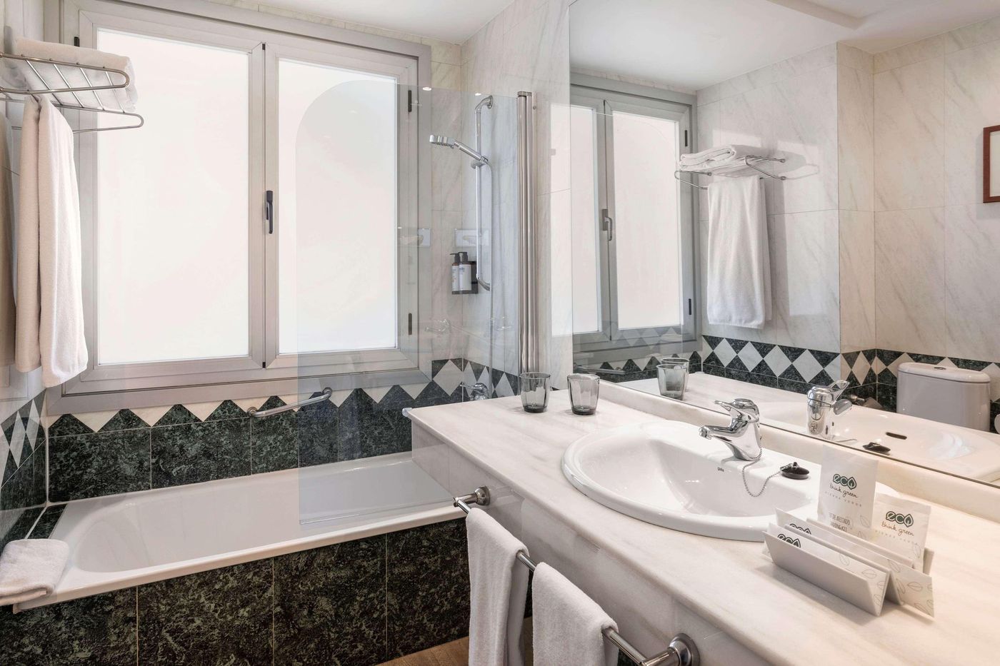 TRYP-Madrid-Chamartin-Hotel-Room-34