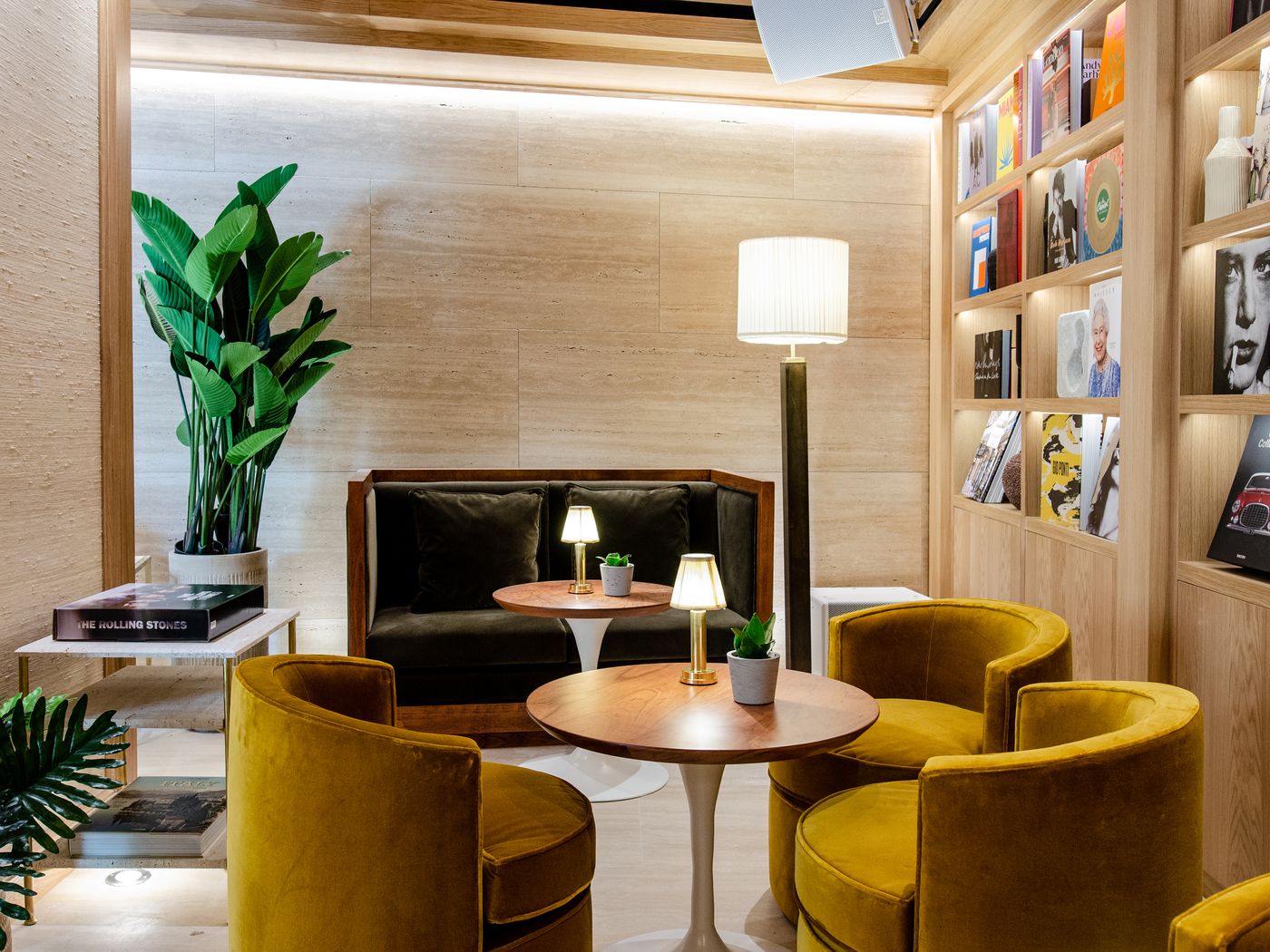 Browns-Avenue-Hotel-Bar-18