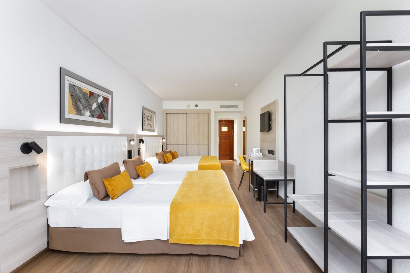 Alexandre-Hotel-Gala-Room-33