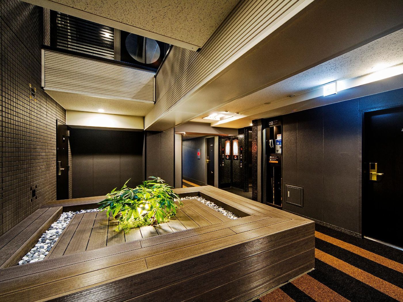 Apa Hotel Nihombashi Bakurocho Ekikita-Japan-Tokyo-General view-2