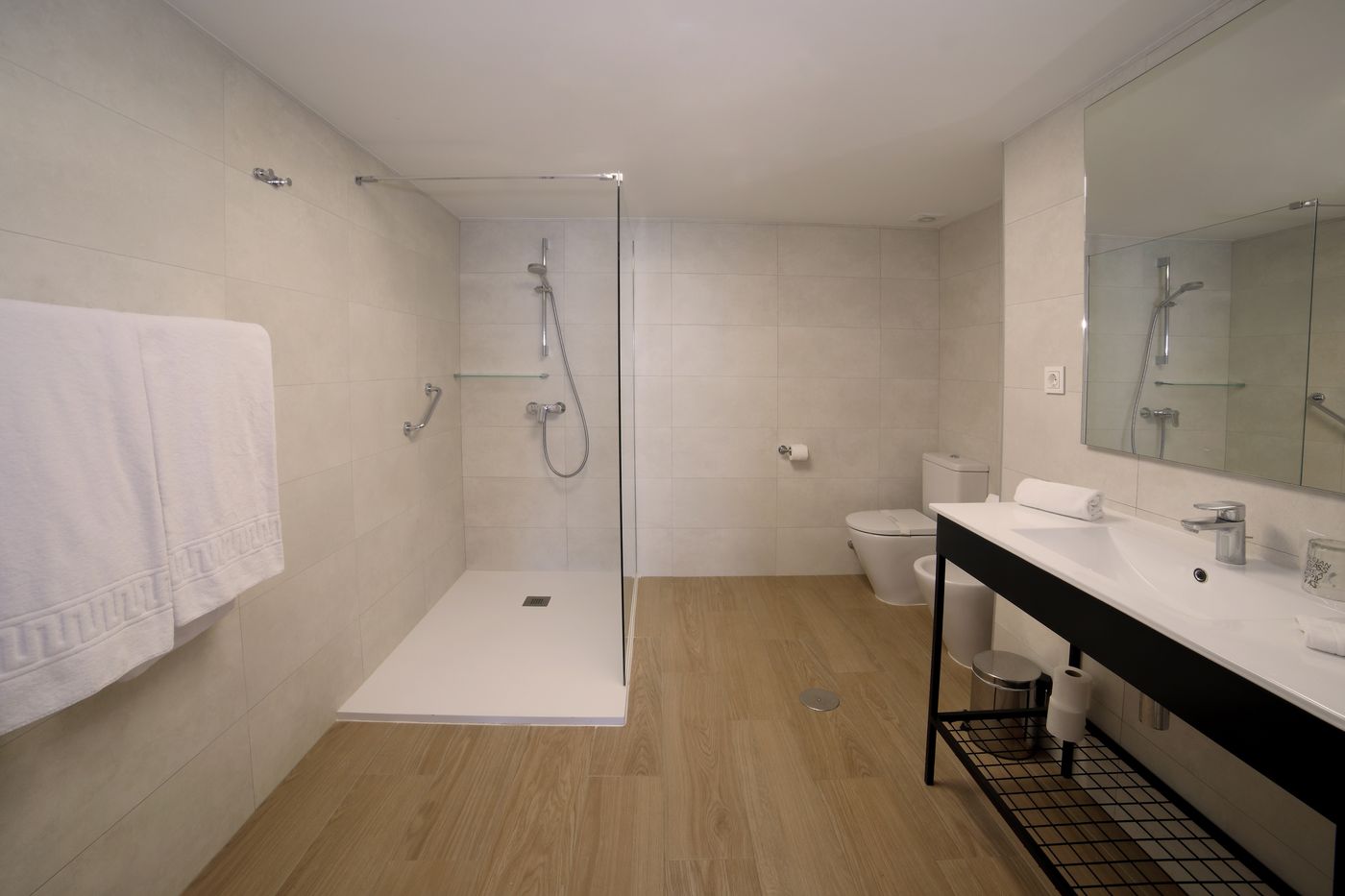 Pyr-Fuengirola-Room-37