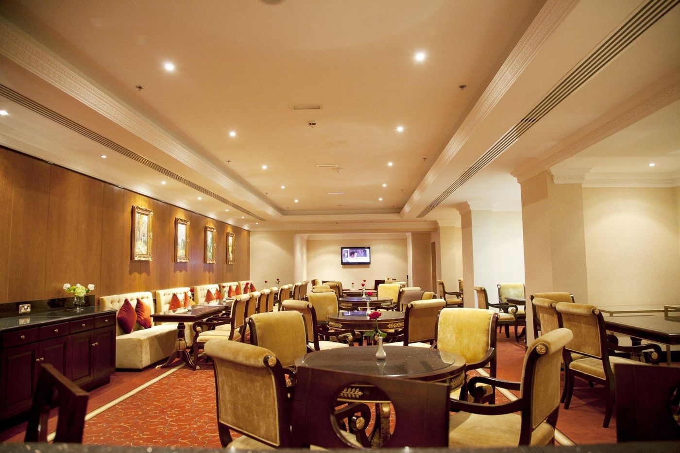Grand-Excelsior-Al-Barsha-Restaurant-10