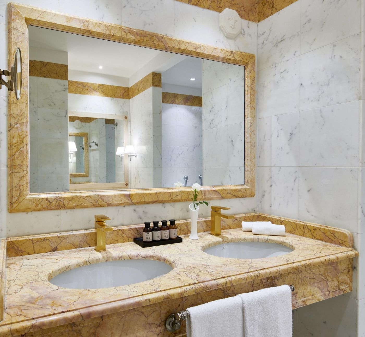 Grotta-Giusti-Resort-Golf---Spa-Room-42