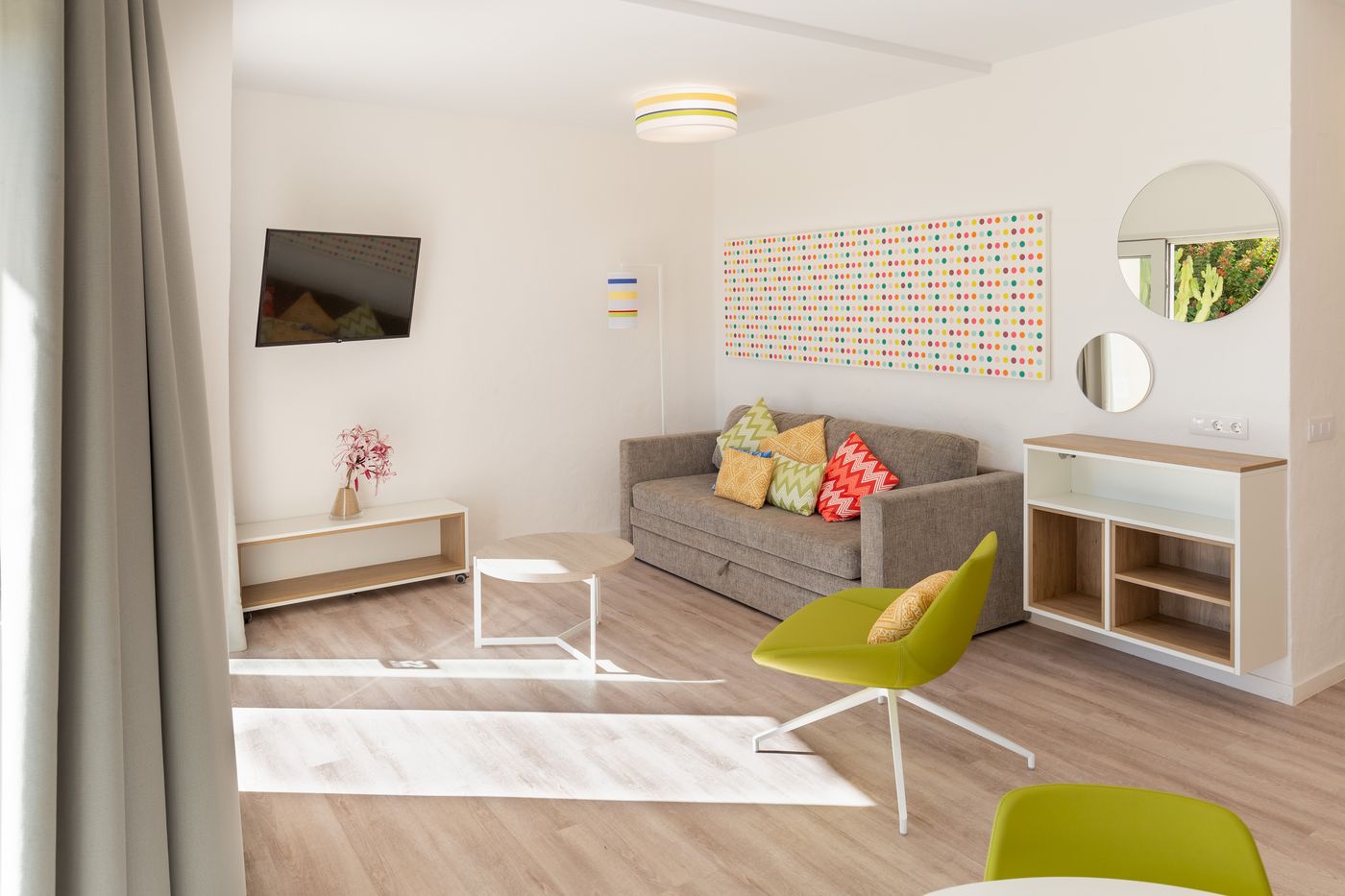 R2 Maryvent Apartments