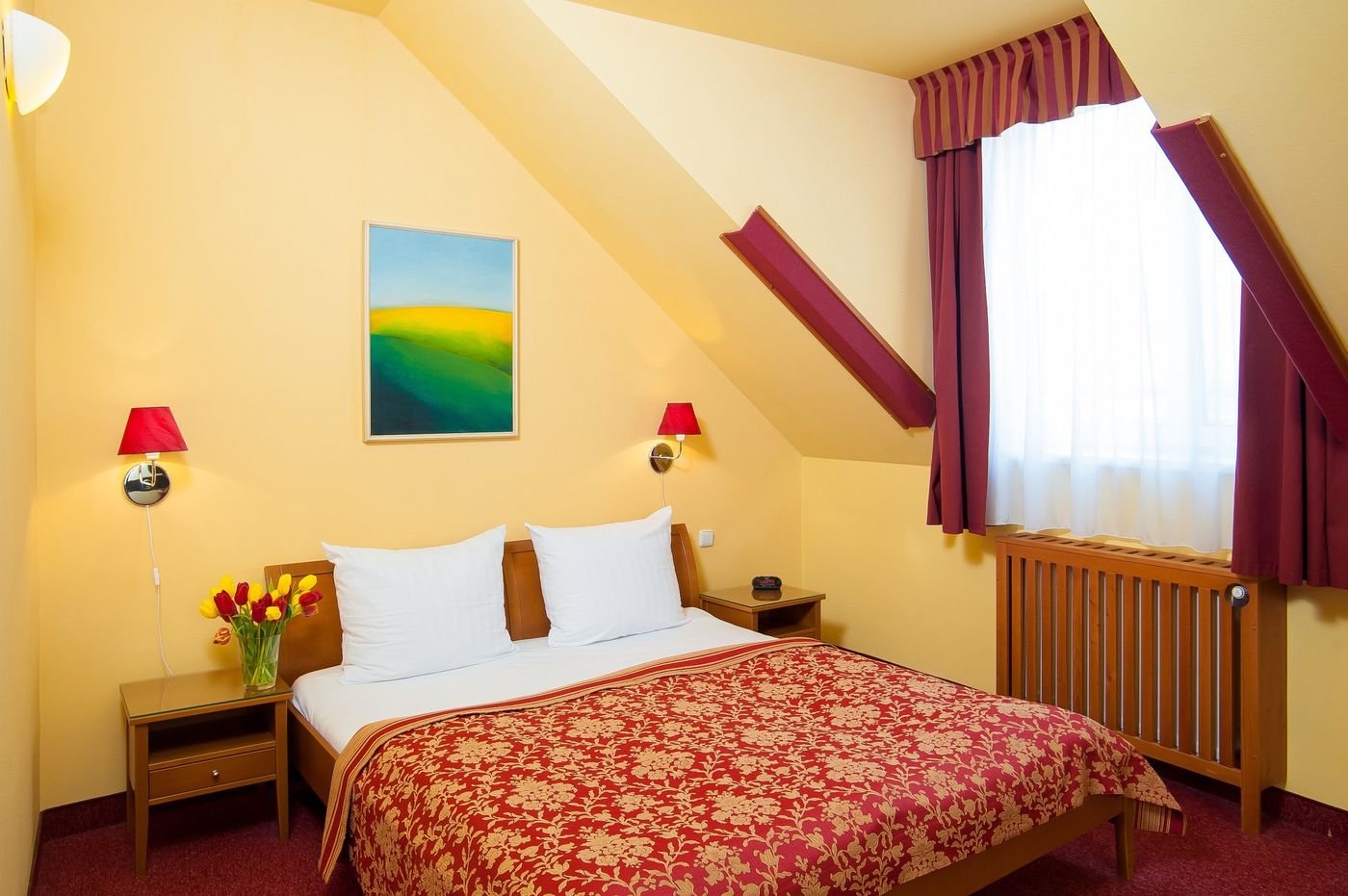 Cloister-Inn-Room-21