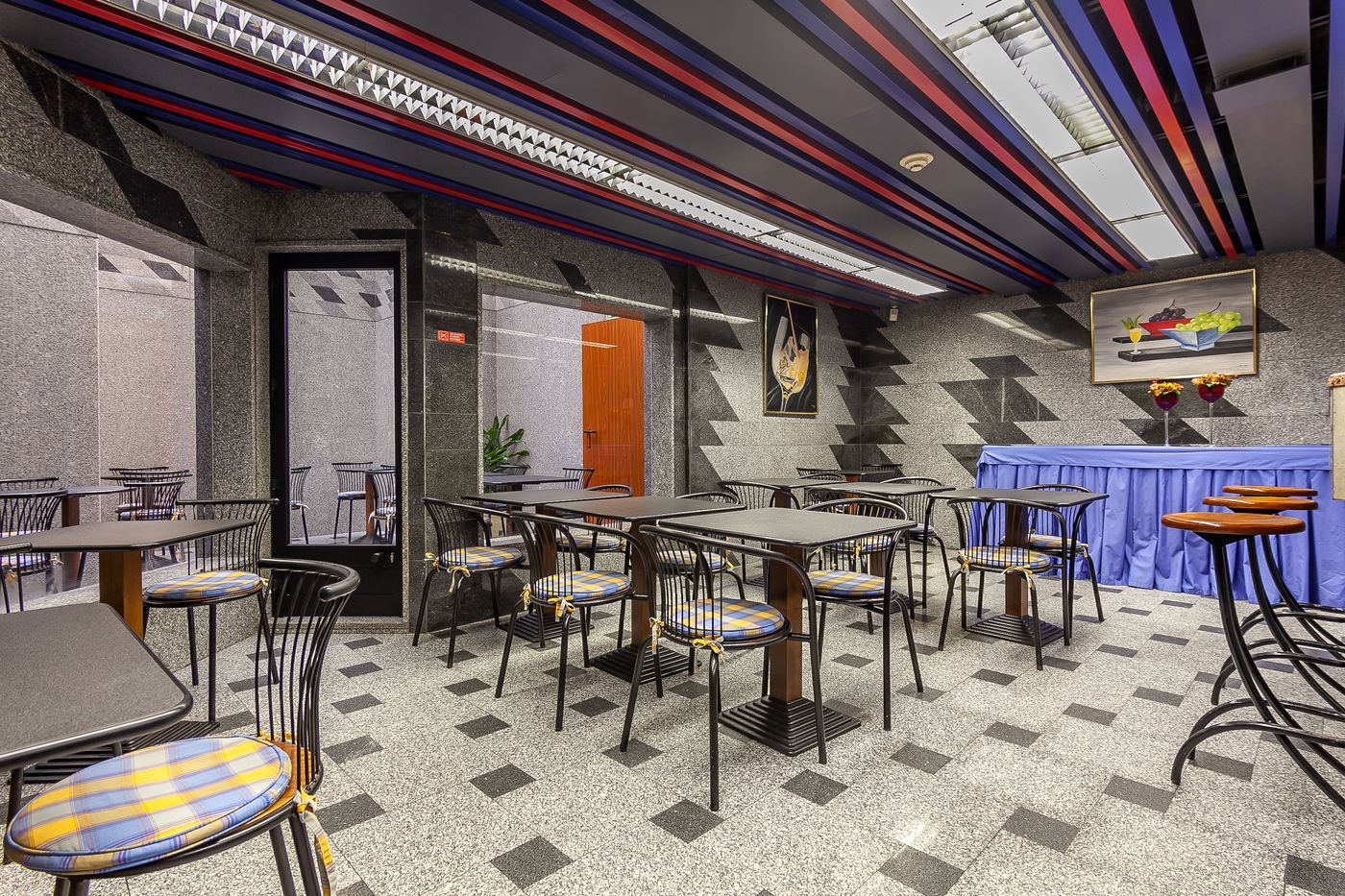 Nacional-Restaurant-13