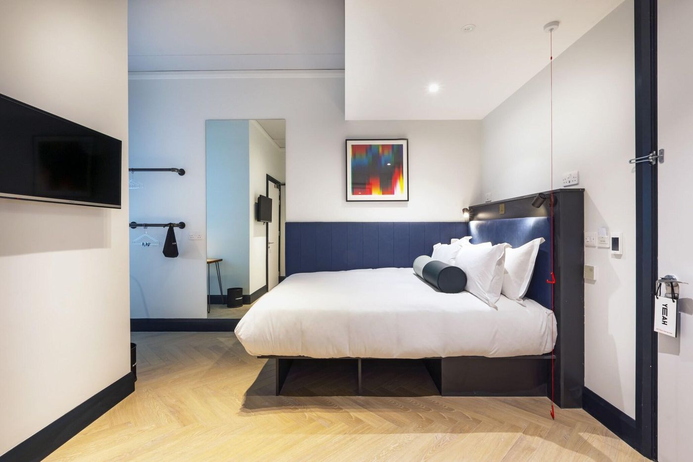 Hendrick-Smithfield-Room-17