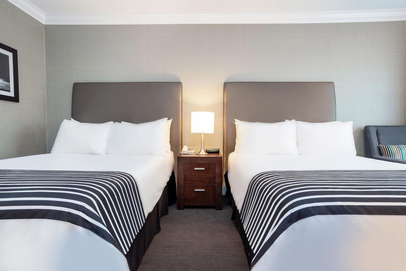 Sandman-Hotel-Vancouver-Airport-Room-4