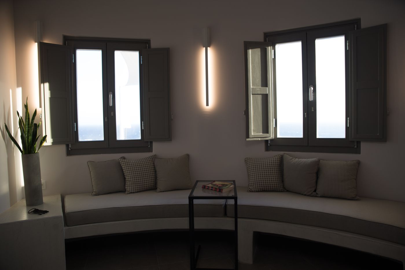 Horizon-Mills-Villas---Suites-Lobby-57