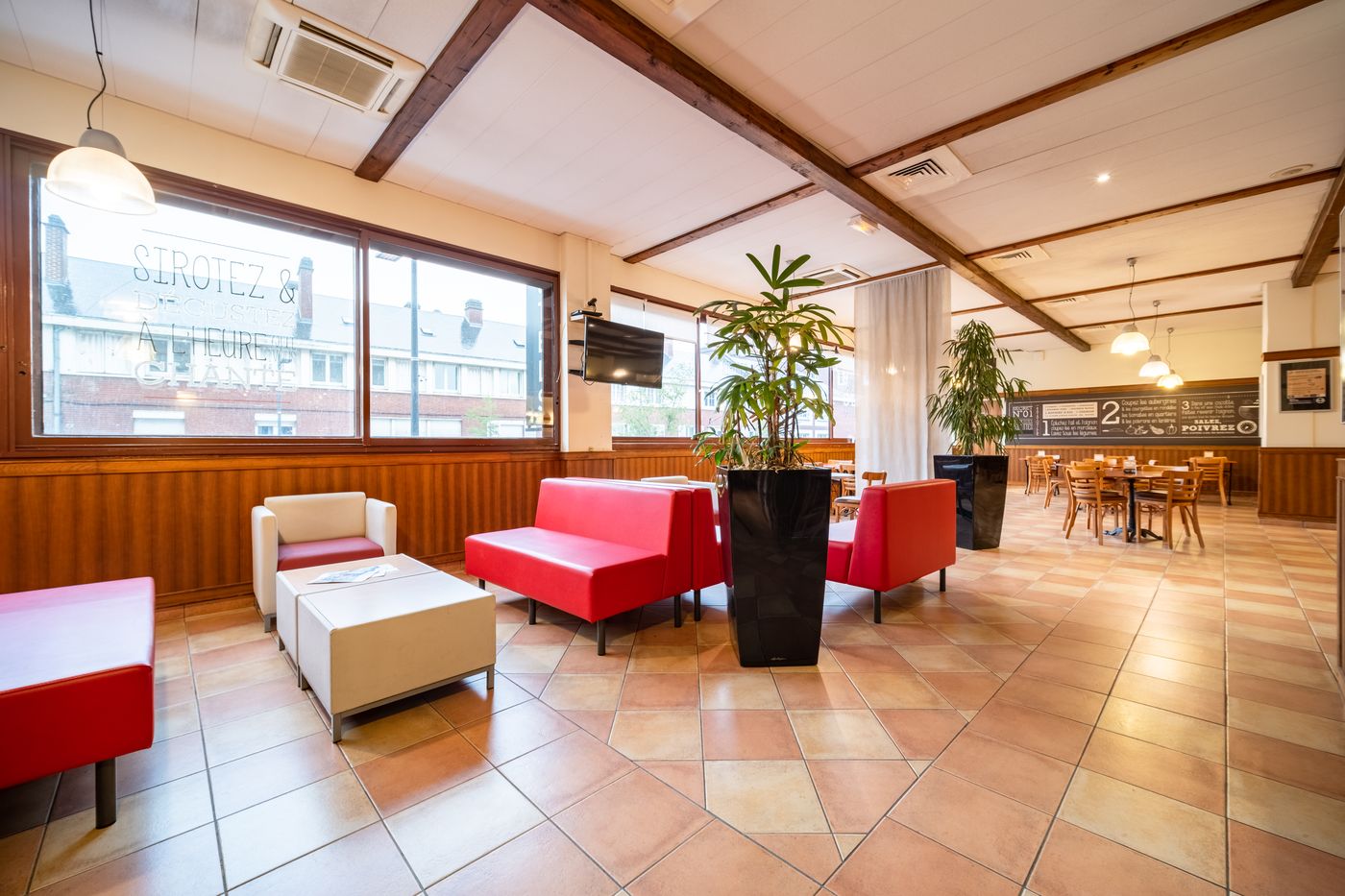 B&B HOTEL Amiens Centre Cathédrale-France-AMIENS-Lobby-5