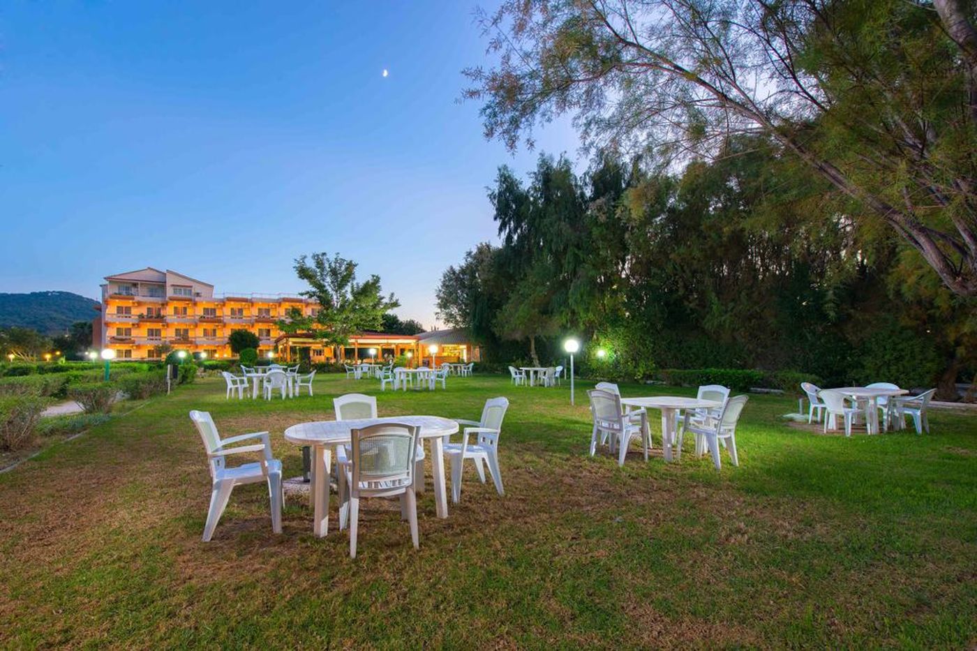 Bayside Hotel Katsaras