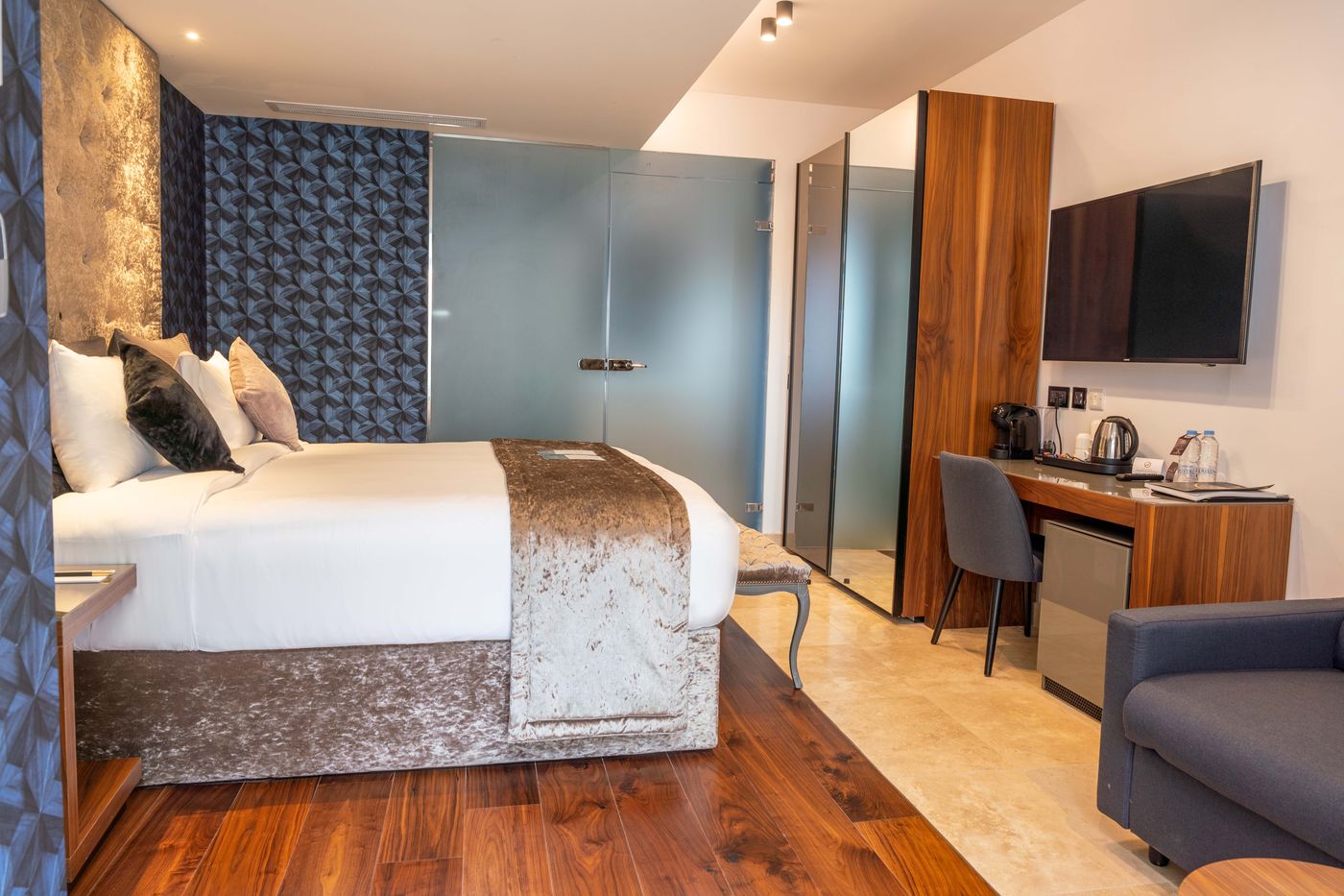 The-Village-Boutique---Spa-Room-11