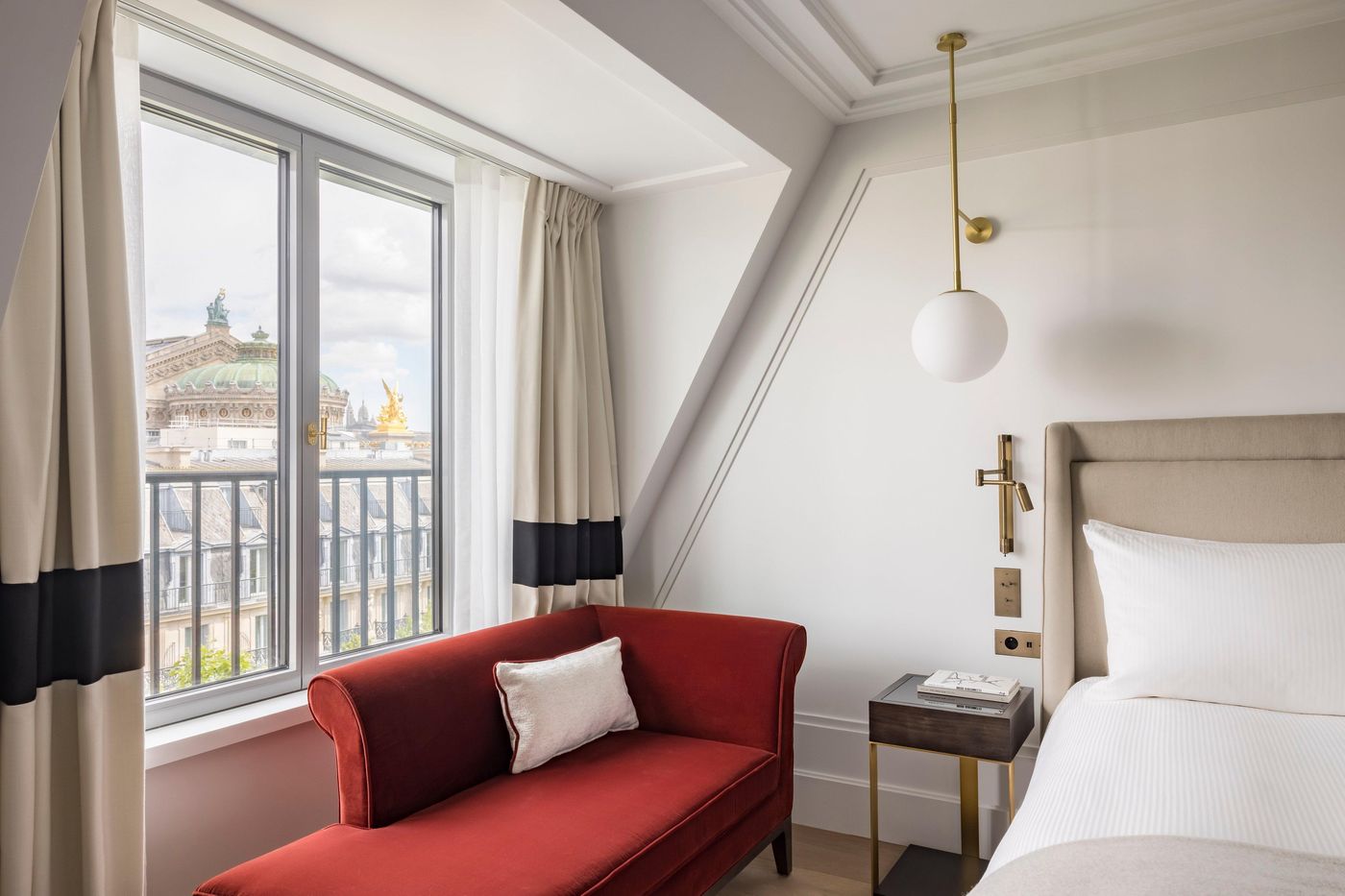 Kimpton-St-Honore-Paris-Room-4