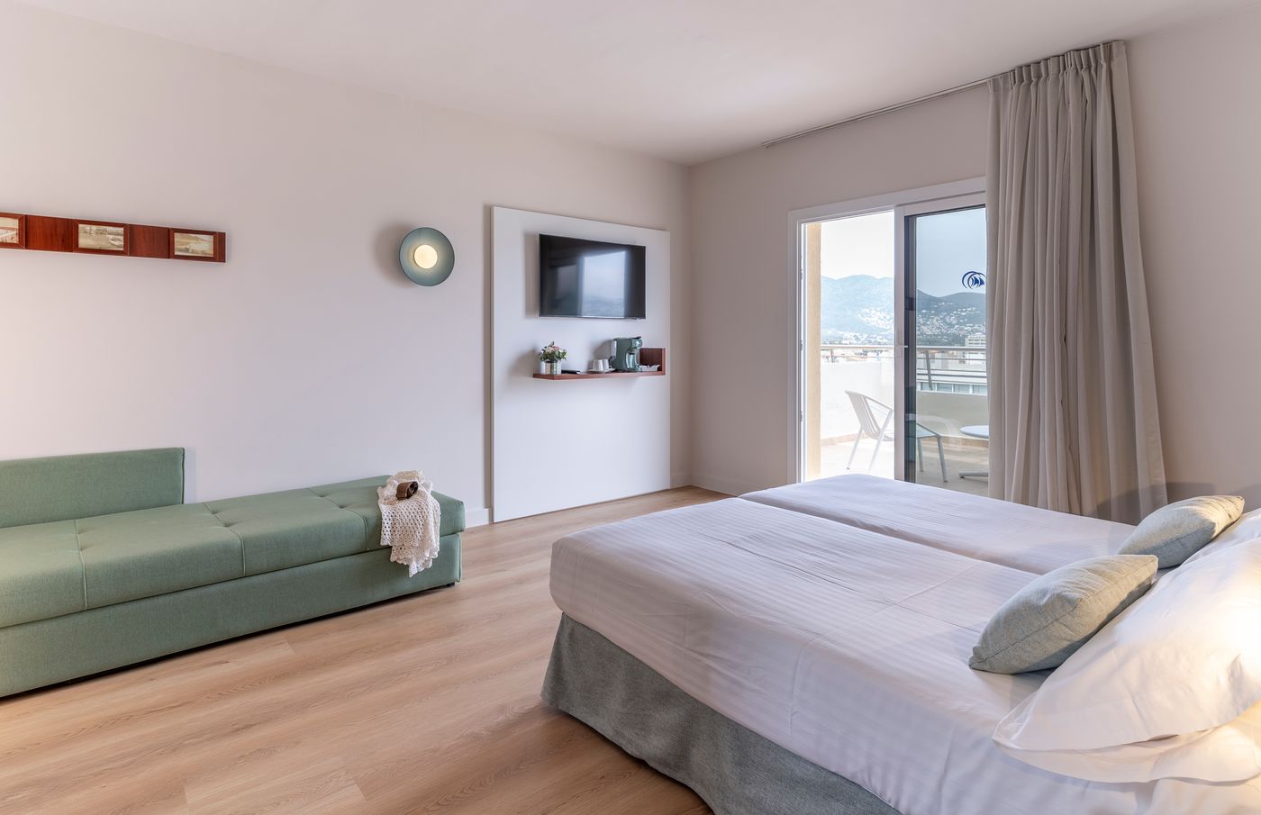 Prestige-Victoria-Room-23