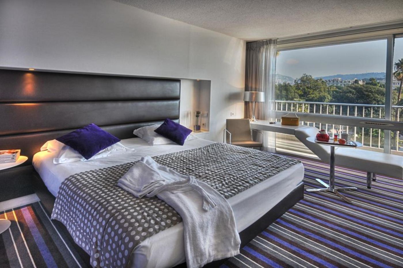 Mercure-Nice-Promenade-des-Anglais-Room-12