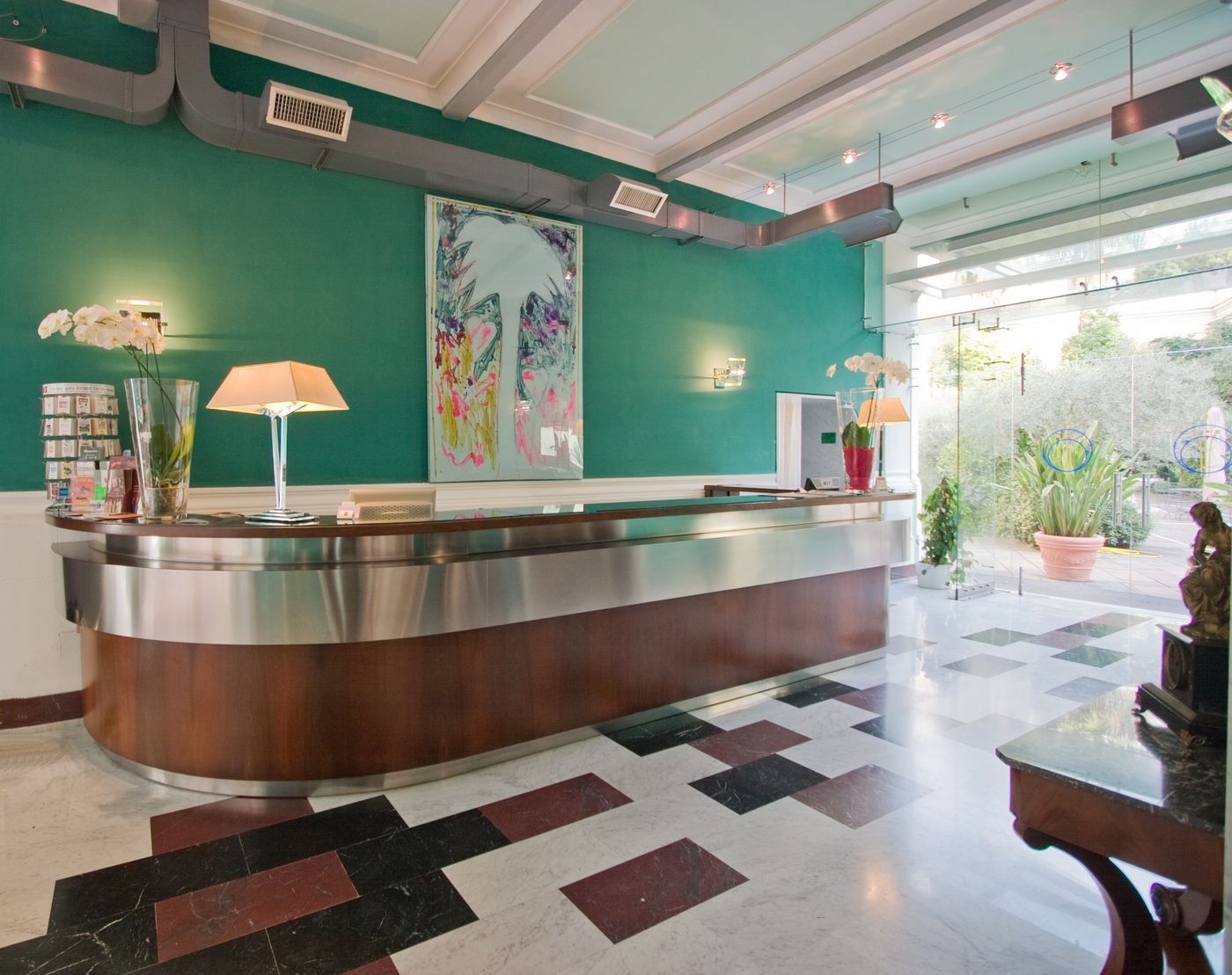 Ateneo-Garden-Palace-Lobby-5