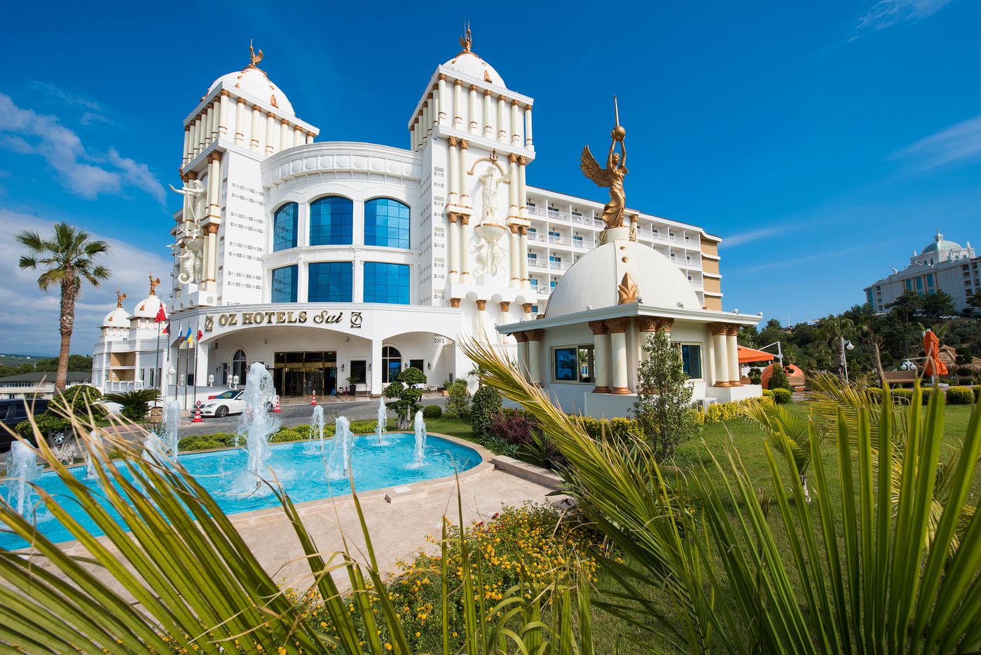 Oz-Hotels-Sui-General-view-5