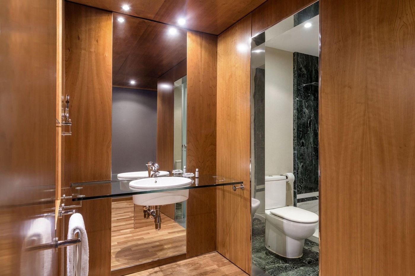 AC-Madrid-Aitana-Room-48