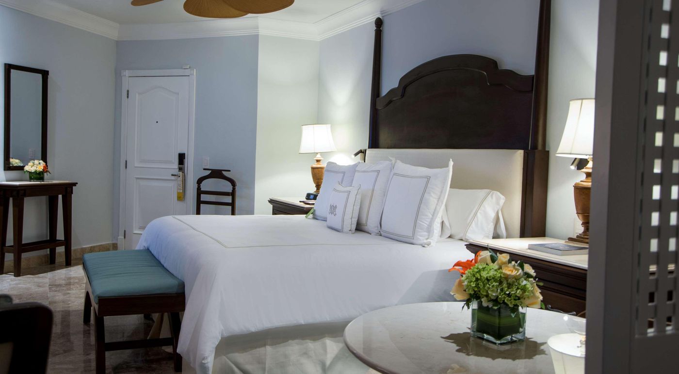 Royal-Hideaway-Playacar-All-Inclusive-Room-41