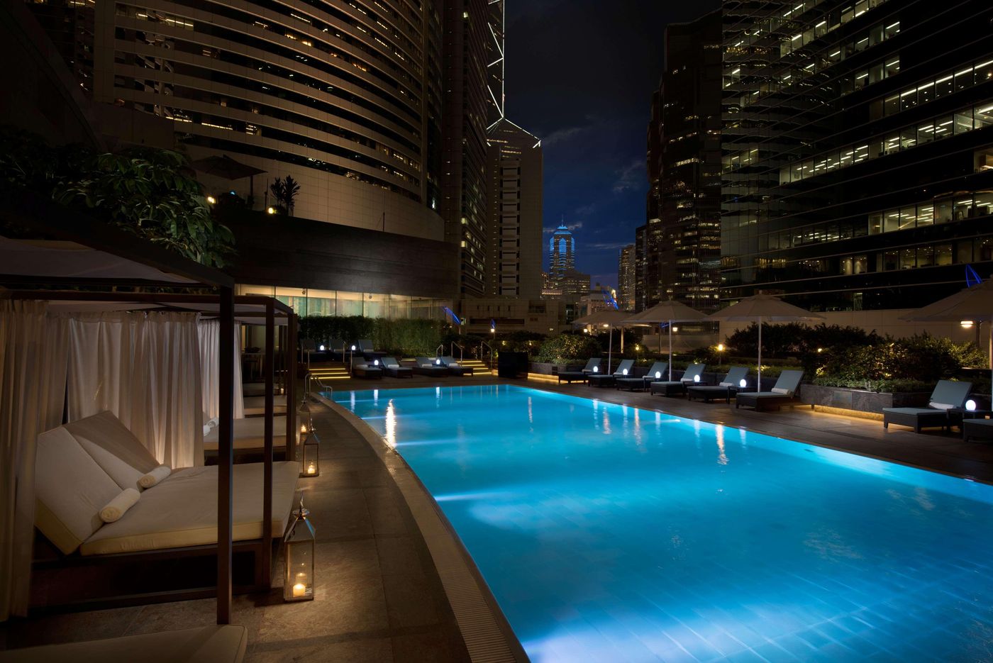 Conrad-Hong-Kong-Pool-3